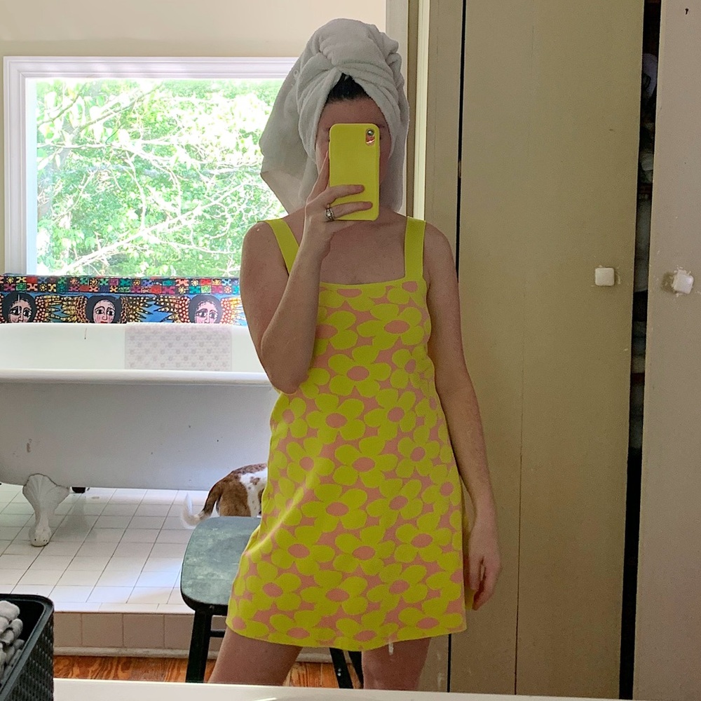Zara medium dress. So 60s!
